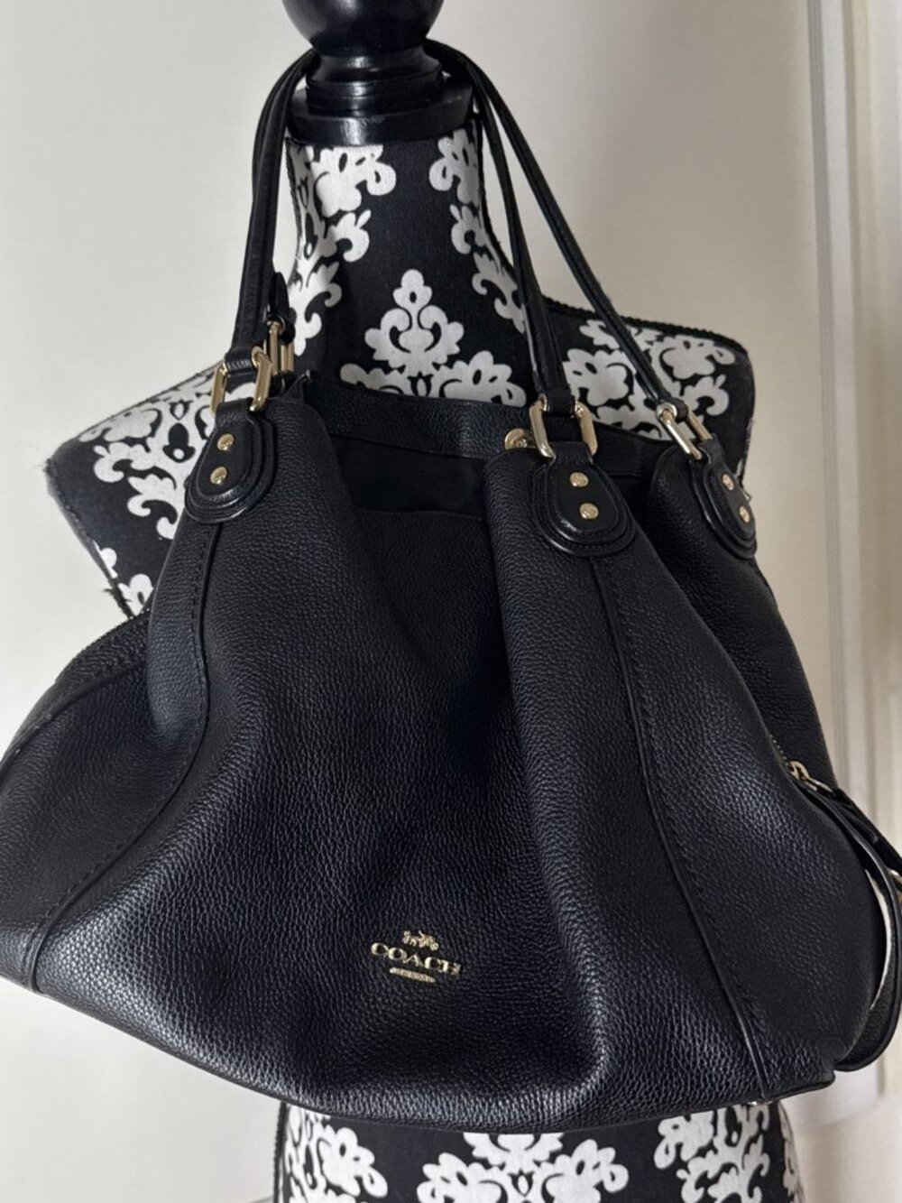 COACH Edie Leather Shoulder Bag Black Gold Soft Pebbled Leather Used